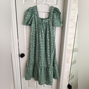 Hyacinth House Green Floral Midi Dress
